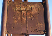 Bronzeplatte Kreuz